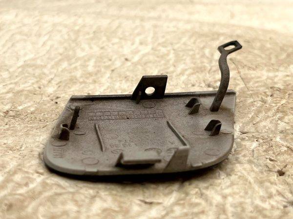 Mercedes C Class C205 AMG Rear Bumper Tow Cap Cover 15 TO 18 A2058851624 Genuine 10 Mercedes C Class C205 AMG Rear Bumper Tow Cap Cover 15 TO 18 A2058851624 Genuine 178225067761 11