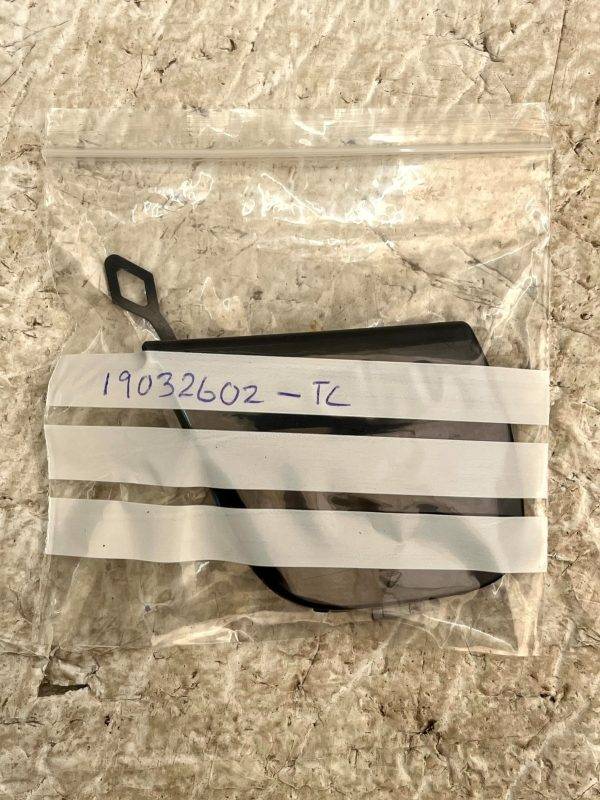 Mercedes C Class C205 AMG Rear Bumper Tow Cap Cover 15 TO 18 A2058851624 Genuine 13 Mercedes C Class C205 AMG Rear Bumper Tow Cap Cover 15 TO 18 A2058851624 Genuine 178225067761 14