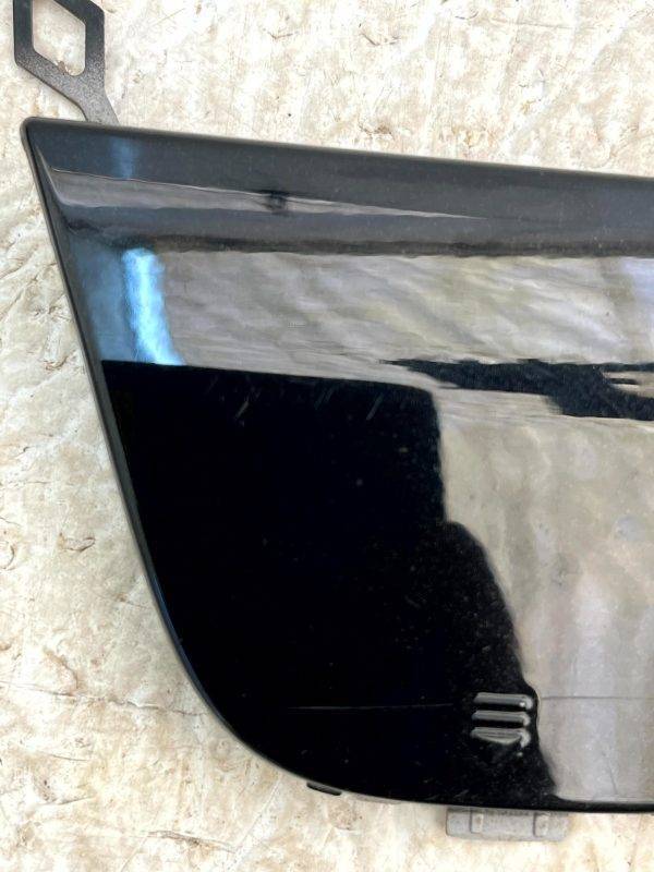 Mercedes C Class C205 AMG Rear Bumper Tow Cap Cover 15 TO 18 A2058851624 Genuine 2 Mercedes C Class C205 AMG Rear Bumper Tow Cap Cover 15 TO 18 A2058851624 Genuine 178225067761 3