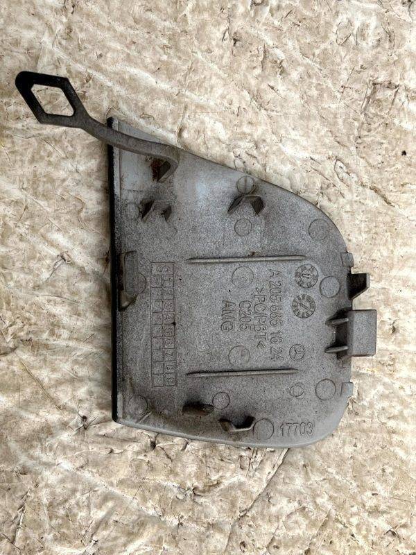 Mercedes C Class C205 AMG Rear Bumper Tow Cap Cover 15 TO 18 A2058851624 Genuine 4 Mercedes C Class C205 AMG Rear Bumper Tow Cap Cover 15 TO 18 A2058851624 Genuine 178225067761 5
