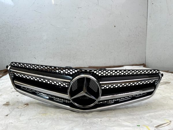 Mercedes-C-Class-W204-C63-AMG-Front-Grille-2007-TO-2011-A2048801083-Genuine-177595099501