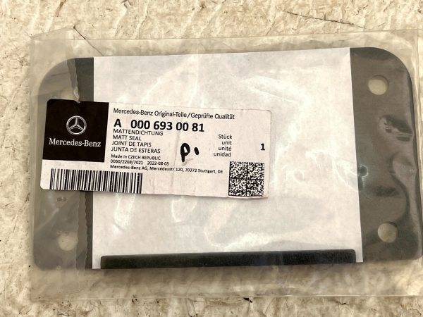 Mercedes C Class W204 Rear Bumper Mount Gasket Seal A0006930081 Genuine 6 Mercedes C Class W204 Rear Bumper Mount Gasket Seal A0006930081 Genuine 178518775721 7