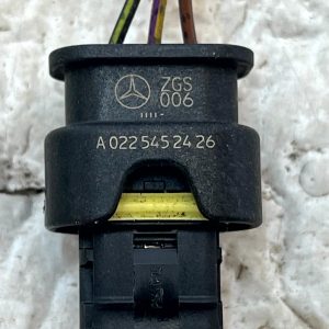 Mercedes C-Class W205 PDC Parking Sensor Loom Plug Connector A0225452426 Genuine - Image 8