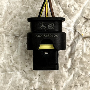Mercedes C-Class W205 PDC Sensor Wiring Loom Plug Connector A0225452426 Genuine - Image 3