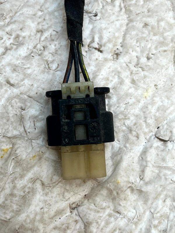 Mercedes C-Class W205 PDC Sensor Wiring Loom Plug Connector A0225452526 Genuine 3 Mercedes C Class W205 PDC Sensor Wiring Loom Plug Connector A0225452526 Genuine 178319930341 4