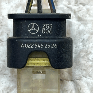 Mercedes C-Class W205 PDC Sensor Wiring Loom Plug Connector A0225452526 Genuine 16 Mercedes C-Class W205 PDC Sensor Wiring Loom Plug Connector A0225452526 Genuine - Image 8