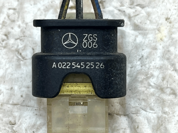 Mercedes C-Class W205 PDC Sensor Wiring Loom Plug Connector A0225452526 Genuine 7 Mercedes C Class W205 PDC Sensor Wiring Loom Plug Connector A0225452526 Genuine 178319930341 8