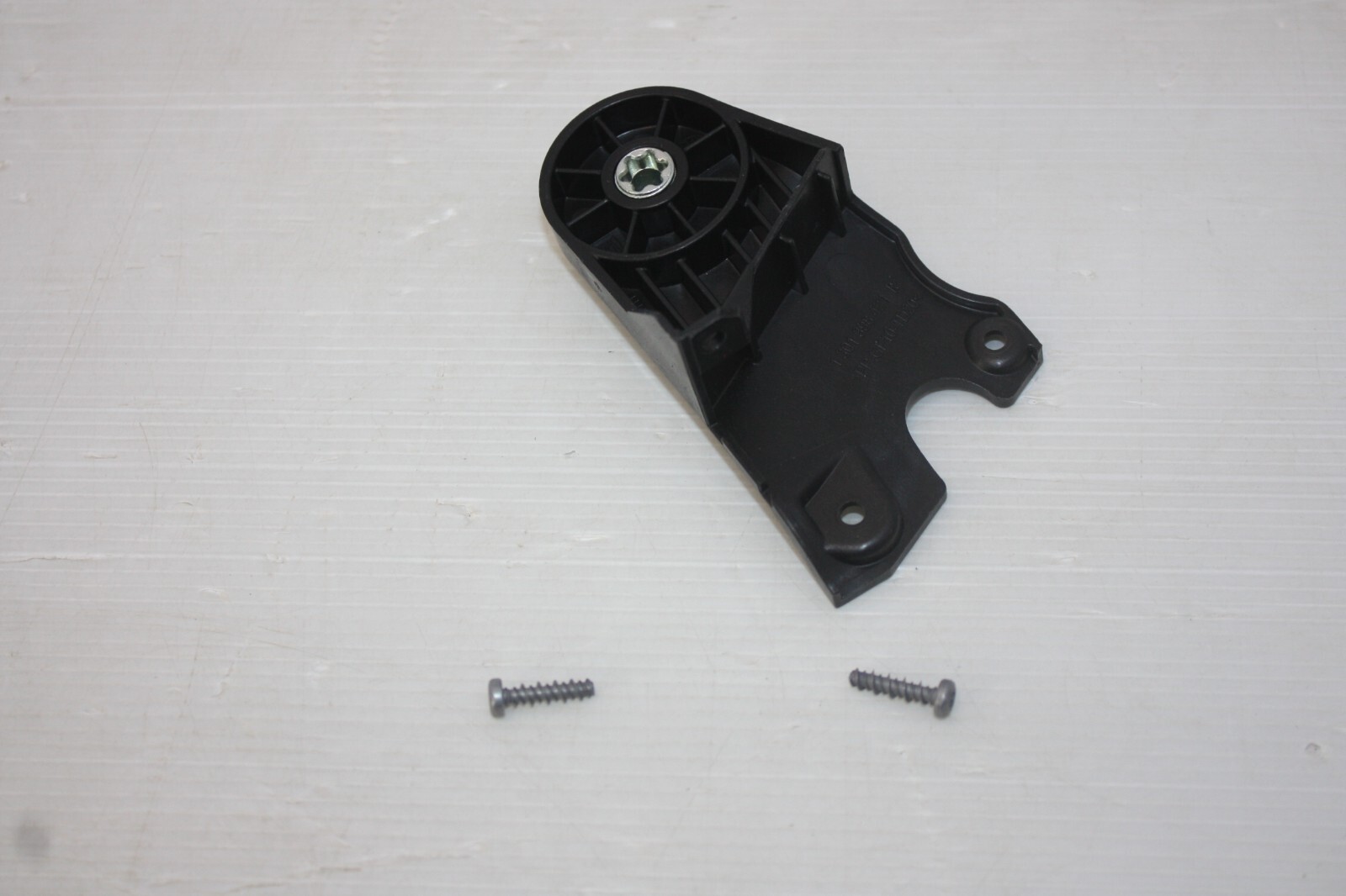 Mercedes C Class W205 Right Headlight Fixing Bracket 2014 TO 2022 A2058200414