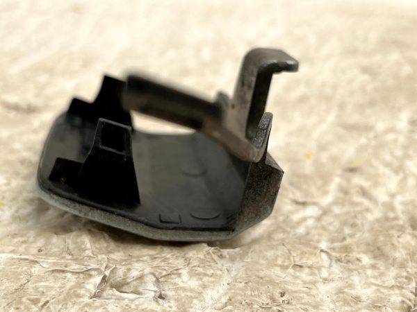 Mercedes CLS C218 AMG Rear Bumper Tow Eye Cover 14 TO 17 A2188851026 Genuine 178225230791 13