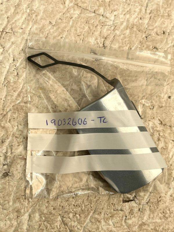 Mercedes CLS C218 AMG Rear Bumper Tow Eye Cover 14 TO 17 A2188851026 Genuine 178225230791 15