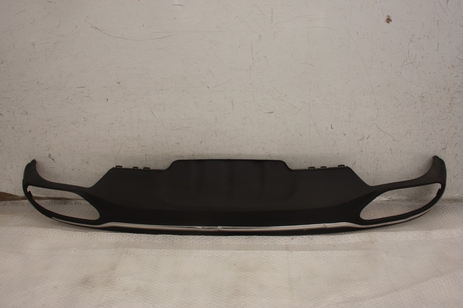 Mercedes E Class W213 Rear Bumper Diffuser 2016 TO 2019 A2138852125 *DAMAGED*