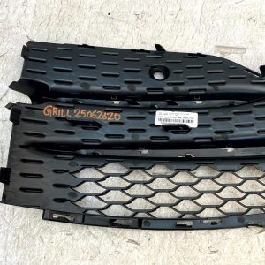 Mercedes GLE V167 AMG Front Bumper Right Grille 2019 TO 2023 A1678857503 Genuine - Image 9