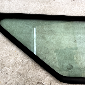 Mercedes Sprinter W210 Front Left Door Quarter Glass 2018 ON A9106710200 Genuine - Image 5
