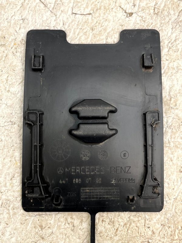 Mercedes Vito W447 Front Wheel Housing Access Cover 16 TO 21 A4476860782 Genuine 178228499221 7