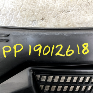 Mercedes Vito W447 Windscreen Scuttle Panel Water Baffle Cover 15-20 A4478301701 - Image 17