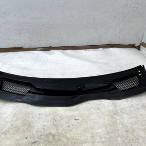 Mercedes Vito W447 Windscreen Scuttle Panel Water Baffle Cover 15-20 A4478301701 - Image 9