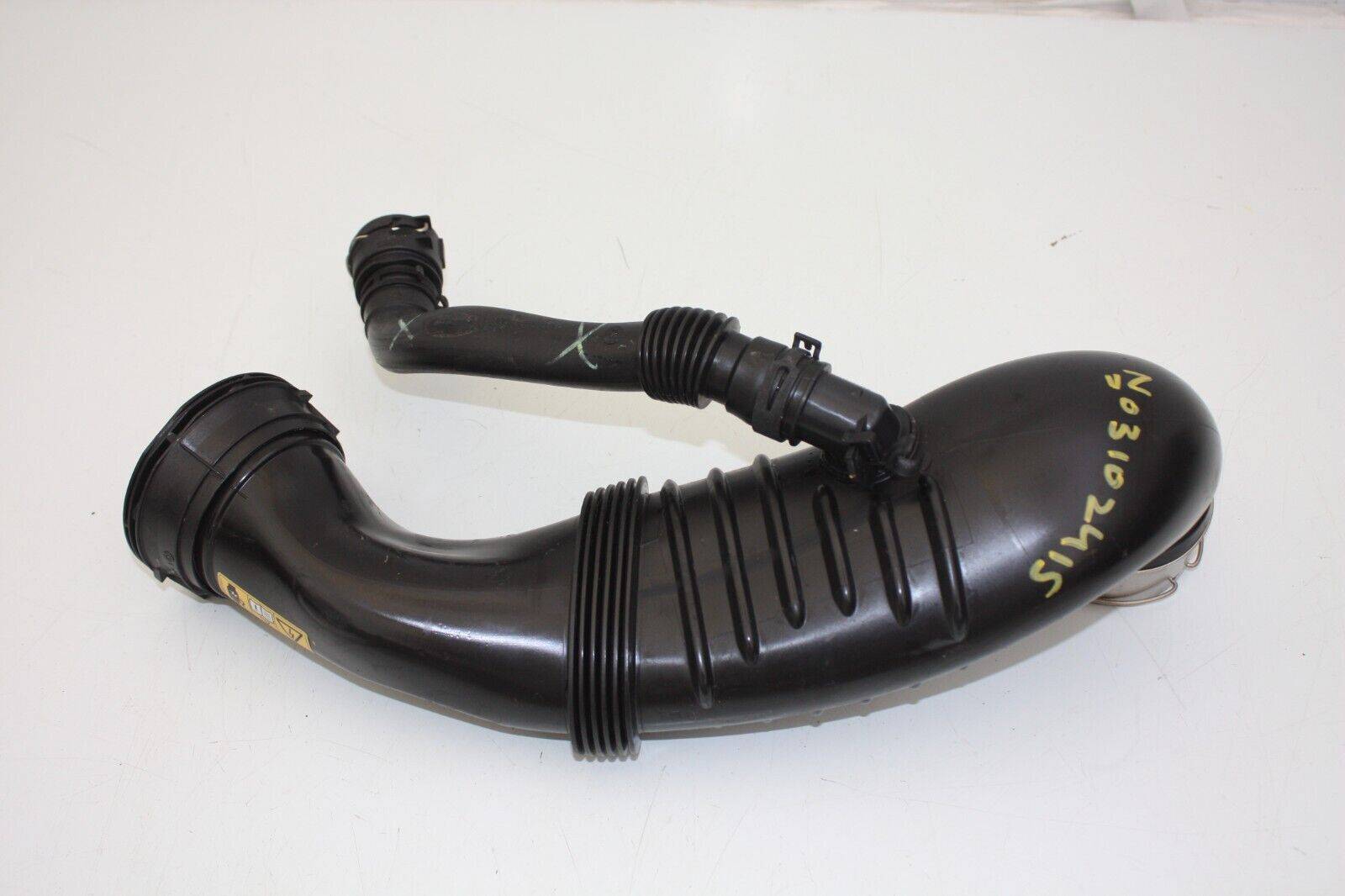 Mercedes-W205-M264-Air-Intake-Charge-Pipe-Hose-Tube-A2640905100-Genuine-176621358651