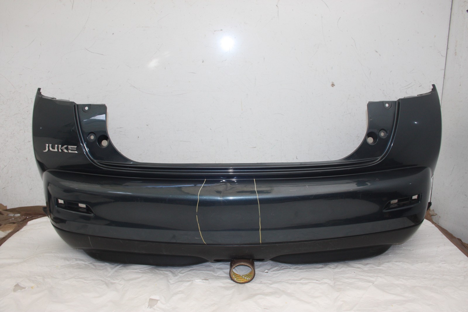 Nissan Juke Rear Bumper 2010 TO 2014 85022-1KA6H Genuine *DAMAGED*