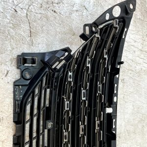 Peugeot 5008 Mk2 Front Bumper Upper Radiator Grille 2017-2021 9816547777 Genuine - Image 9
