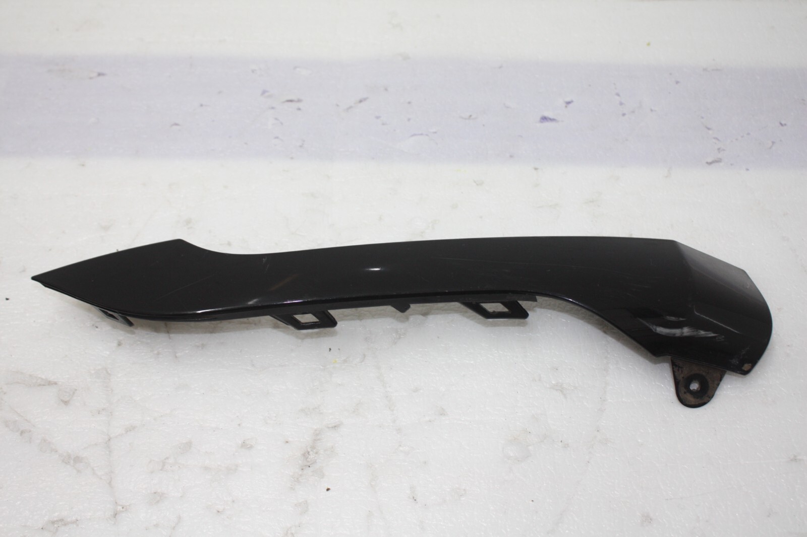 Range Rover Evoque Front Bumper Left Trim 2019 ON K8D2-17E785-AB Genuine