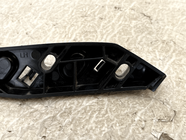 Range Rover Evoque Front Left Bumper Mount Bracket 19 ON K8D2-16F073-AB Genuine 5 Range Rover Evoque Front Left Bumper Mount Bracket 19 ON K8D2 16F073 AB Genuine 178312939681 6
