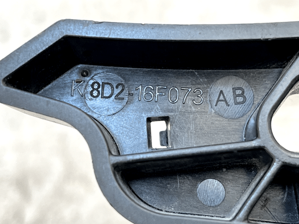 Range Rover Evoque Front Left Bumper Mount Bracket 19 ON K8D2-16F073-AB Genuine 7 Range Rover Evoque Front Left Bumper Mount Bracket 19 ON K8D2 16F073 AB Genuine 178312939681 8