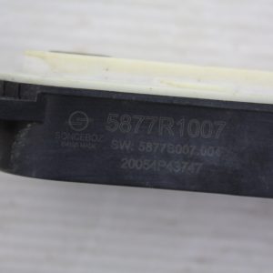 Range Rover Evoque L551 Intake Actuator Motor 5877R1007 Genuine - Image 9