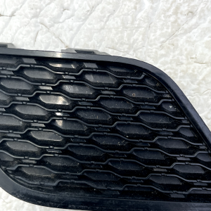 Range Rover Evoque L551 Rear Bumper Right Grille 2019 ON K8D2-17G754-AB Genuine - Image 4