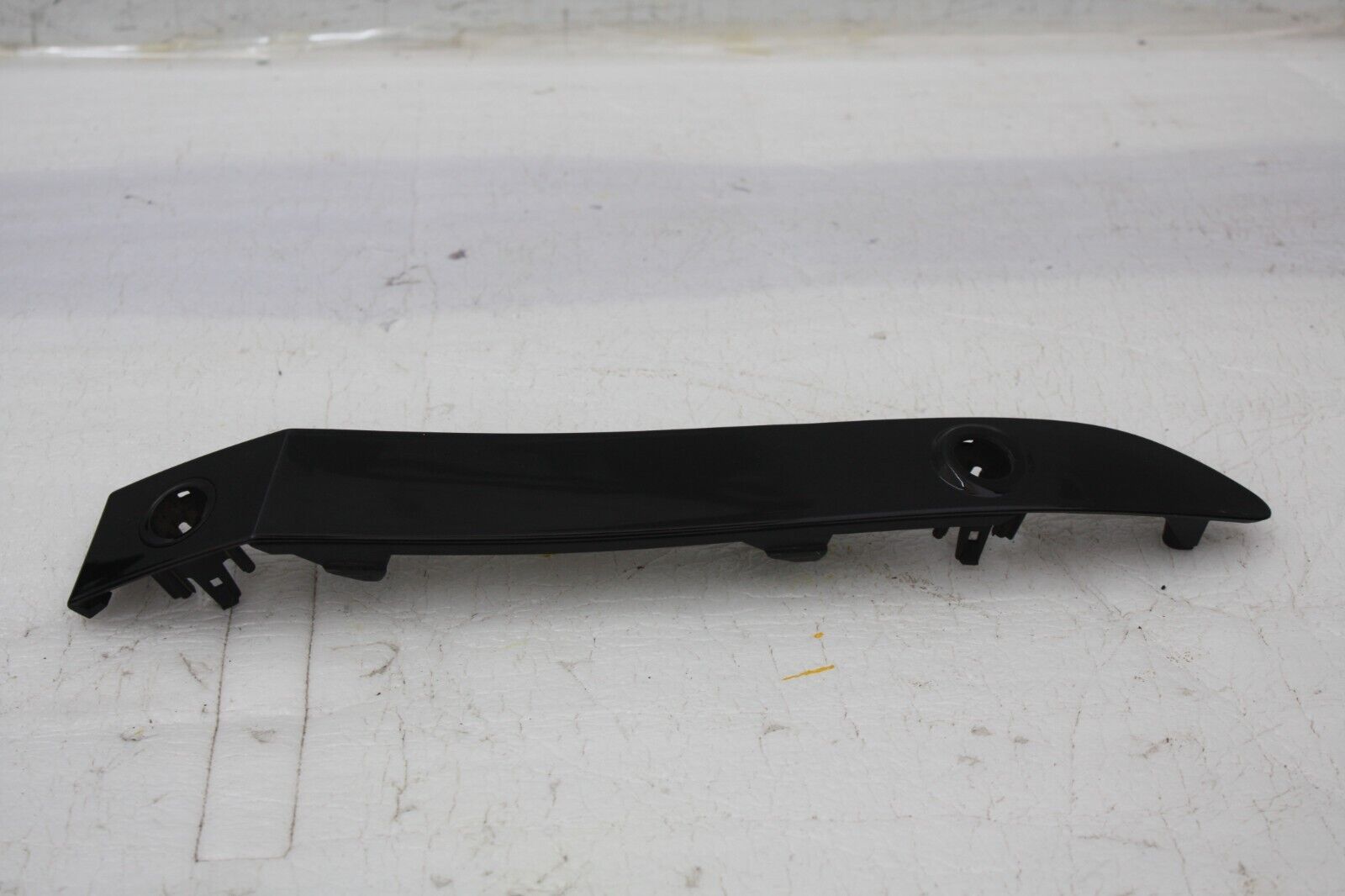 Range Rover Evoque Rear Bumper Right Trim 2019 ON M8D2-17D752-CA Genuine