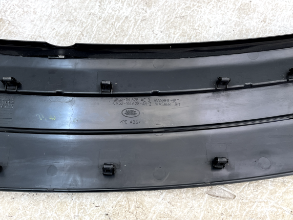 Range Rover L405 Front Bonnet Panel Trim Black GK52-16C628-AC 2013-2021 3 Range Rover L405 Front Bonnet Panel Trim Black GK52 16C628 AC 2013 2021 178534009681 4