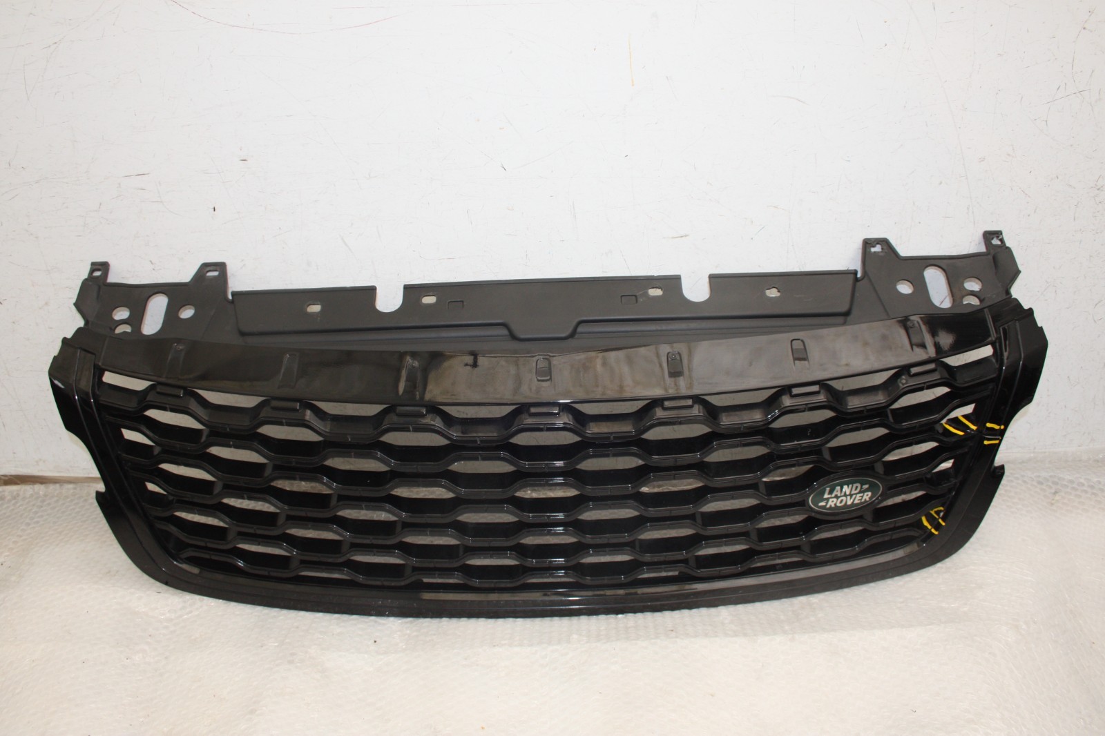 Range Rover Velar Front Bumper Grill 2017-2023 J8A2-8200-AE Genuine *DAMAGED*