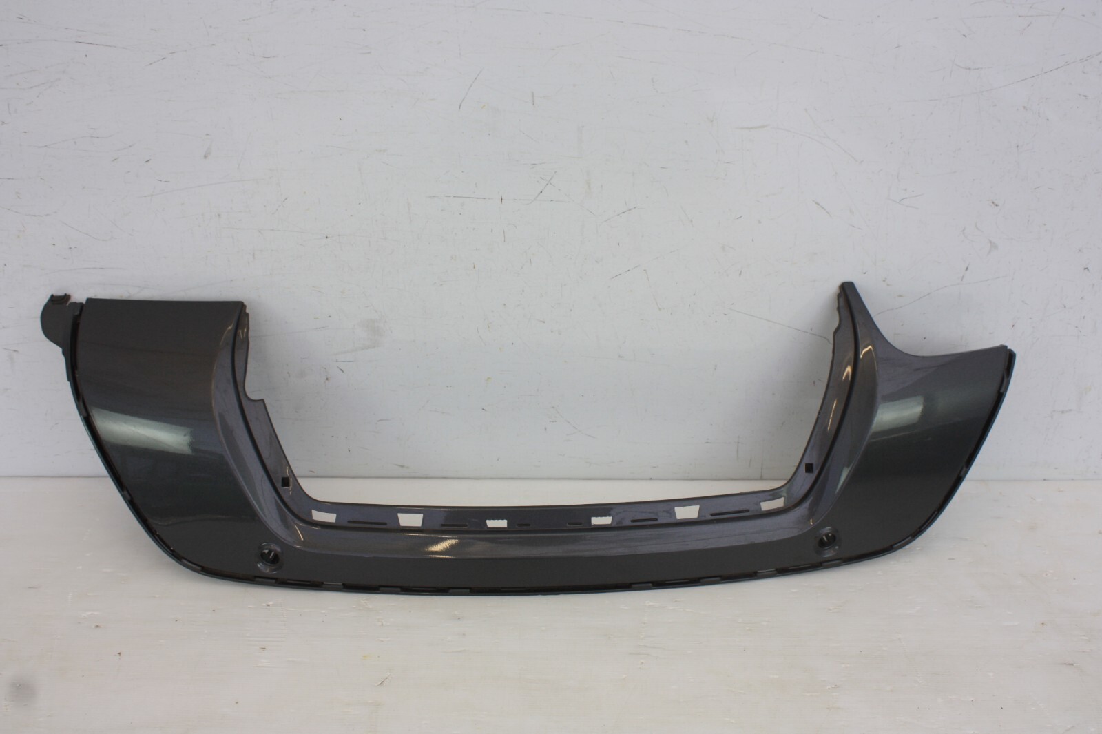 Range Rover Velar Rear Bumper Middle Section Trim 2017 TO 2023 J8A2-640E80-D