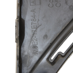 Range Rover Vogue Front Bumper Lower Right Trim 2022 ON M8E2-17E784-A *DAMAGED* - Image 10