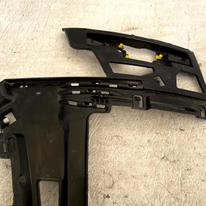 Range Rover Vogue L460 Front Bumper Right Bracket 2022 ON M8E2-17C862-A Genuine - Image 4