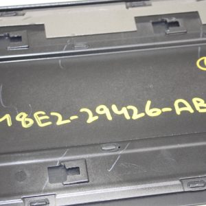 Range Rover Vogue L460 Front Right Door Trim 2022 ON M8E2-29426-ABW *DAMAGED* - Image 14