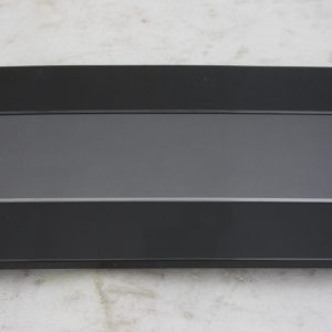 Range Rover Vogue L460 Front Right Door Trim 2022 ON M8E2-29426-ABW *DAMAGED* - Image 4