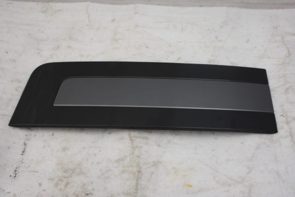 Range-Rover-Vogue-L460-Front-Right-Door-Trim-2022-ON-M8E2-29426-ABW-DAMAGED-177400826761
