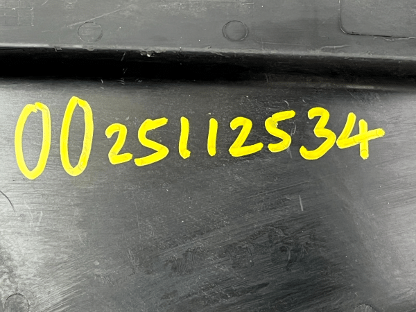 Range Rover Vogue L460 Rear Left Bumper Cover Trim 22 TO 25 M8E2-75019-B Genuine 11 Range Rover Vogue L460 Rear Left Bumper Cover Trim 22 TO 25 M8E2 75019 B Genuine 178548397291 12