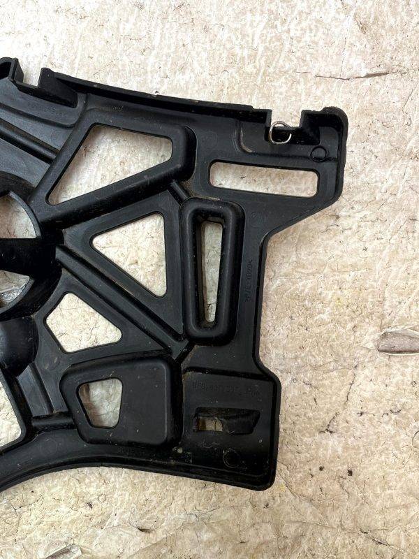 Renault Megane Rear Right Bumper Bracket 2016 TO 2021 852220075R Genuine 9 Renault Megane Rear Right Bumper Bracket 2016 TO 2021 852220075R Genuine 178510567781 10