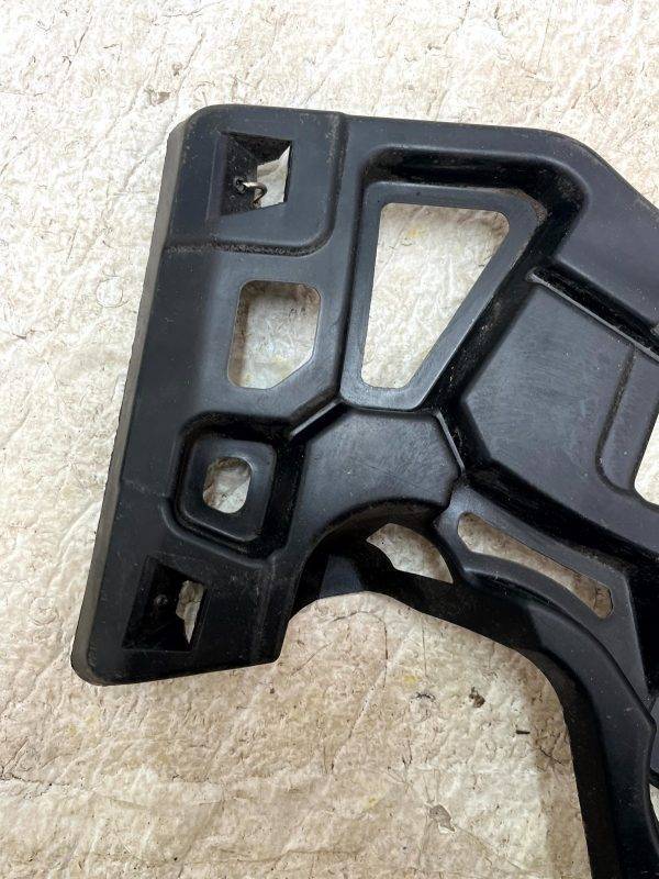Renault Megane Rear Right Bumper Bracket 2016 TO 2021 852220075R Genuine 1 Renault Megane Rear Right Bumper Bracket 2016 TO 2021 852220075R Genuine 178510567781 2