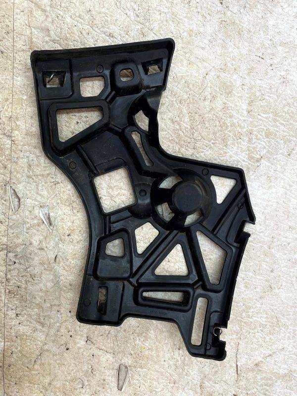Renault Megane Rear Right Bumper Bracket 2016 TO 2021 852220075R Genuine 5 Renault Megane Rear Right Bumper Bracket 2016 TO 2021 852220075R Genuine 178510567781 6