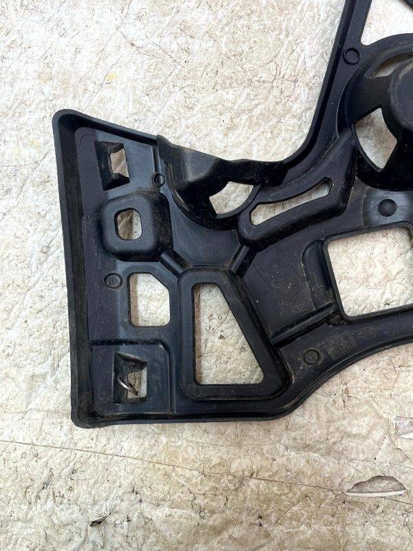Renault Megane Rear Right Bumper Bracket 2016 TO 2021 852220075R Genuine 6 Renault Megane Rear Right Bumper Bracket 2016 TO 2021 852220075R Genuine 178510567781 7
