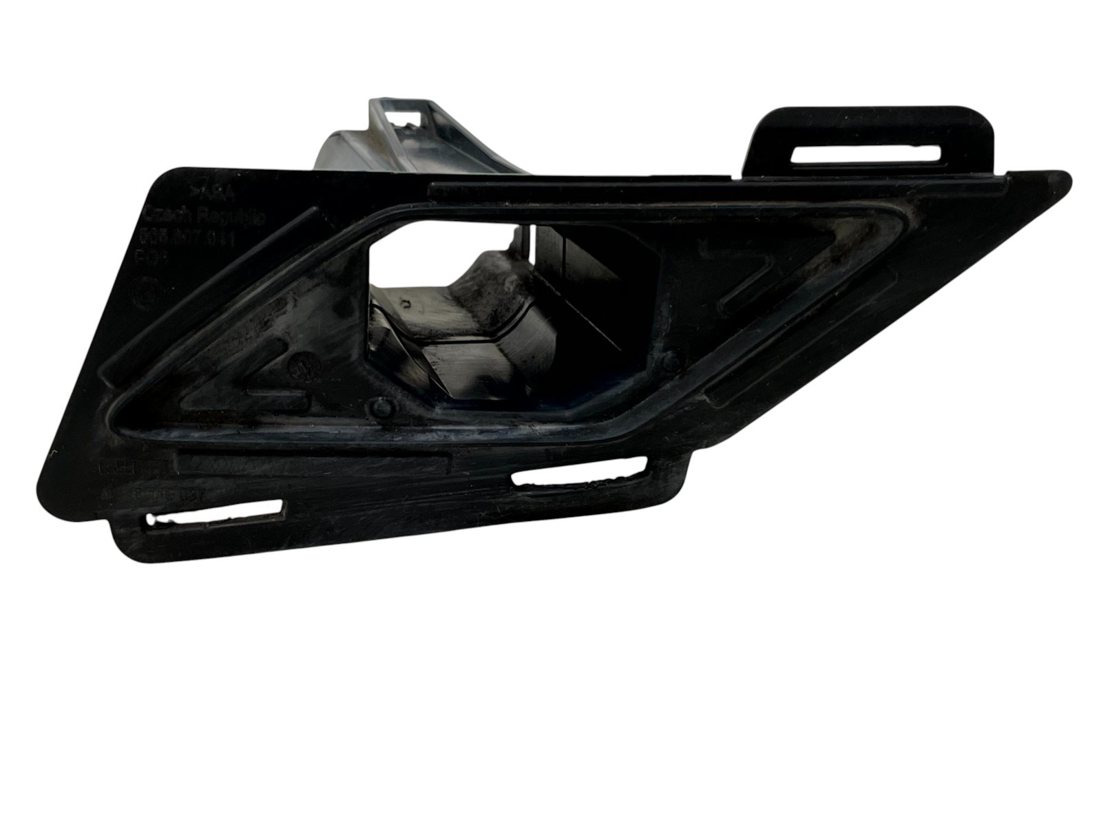 Skoda Kodiaq Front Left Headlight Washer Jet Holder 2017-2021 565807941 Genuine