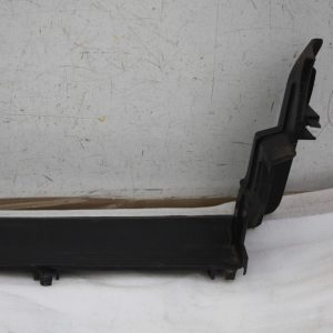 Skoda Superb B8 Front Lower Air Guide 3V0121295B Genuine *DAMAGED* - Image 3