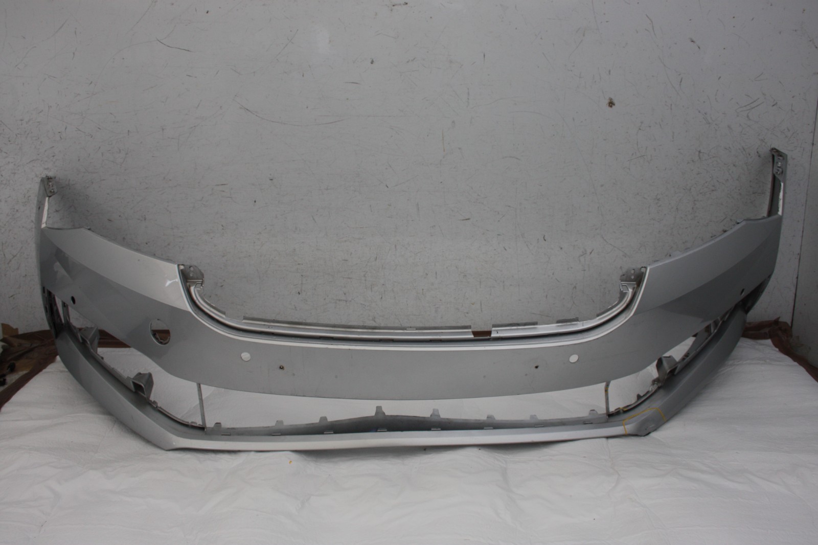 Skoda Superb Front Bumper 2019 to 2024 3V0807221M Genuine *DAMAGED*