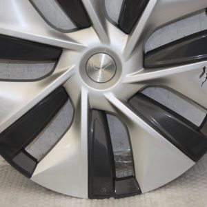 Tesla Model Y 19” Wheel Cover Cap Trim 1044235-00-B Genuine - Image 4