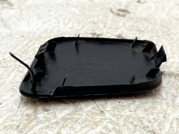 Toyota Auris Front Bumper Right Side Tow Hook Eye Cap Cover TY04664031A Genuine 178423372471 7