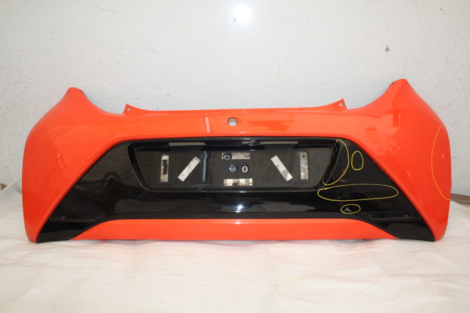 Toyota Aygo Rear Bumper 2014 TO 2018 52159-0H061 Genuine *DAMAGED*