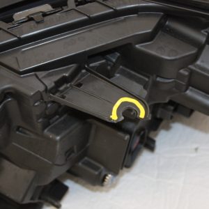 Toyota BZ4X Right Side LED Headlight Genuine *DAMAGED* - Image 7