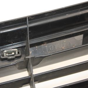 Toyota Hilux Front Bumper Grill Genuine - Image 16